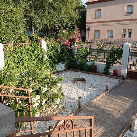 Vivienda Turistica Vino Tinto Villa Almonacid de Toledo Dış mekan fotoğraf