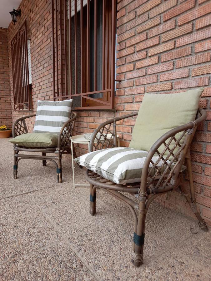 Vivienda Turistica Vino Tinto Villa Almonacid de Toledo Dış mekan fotoğraf